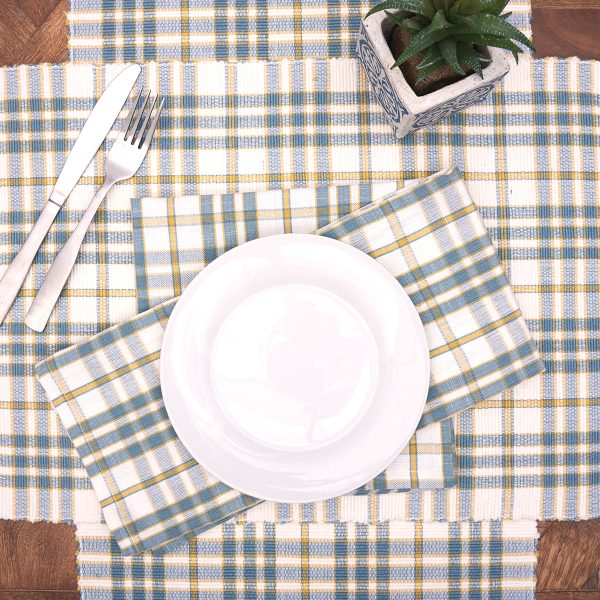 Simmons Plaid Table Linens Supply