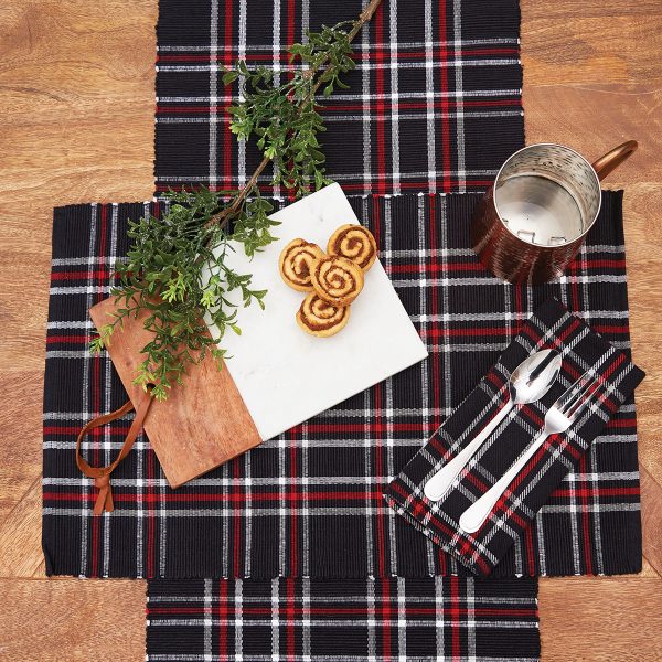 Poinsettia Plaid Table Linens Online